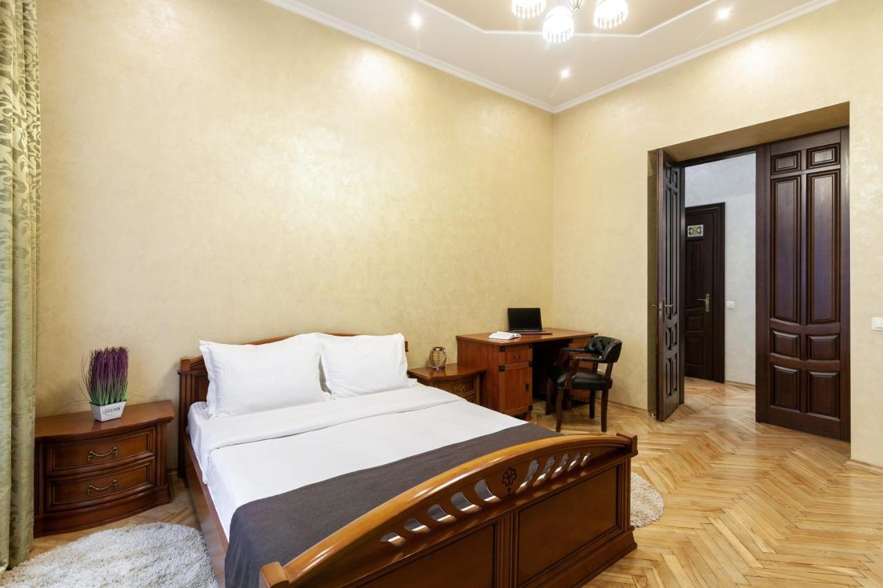 Alfa Apartments Levytskoho ลวีฟ ภายนอก รูปภาพ