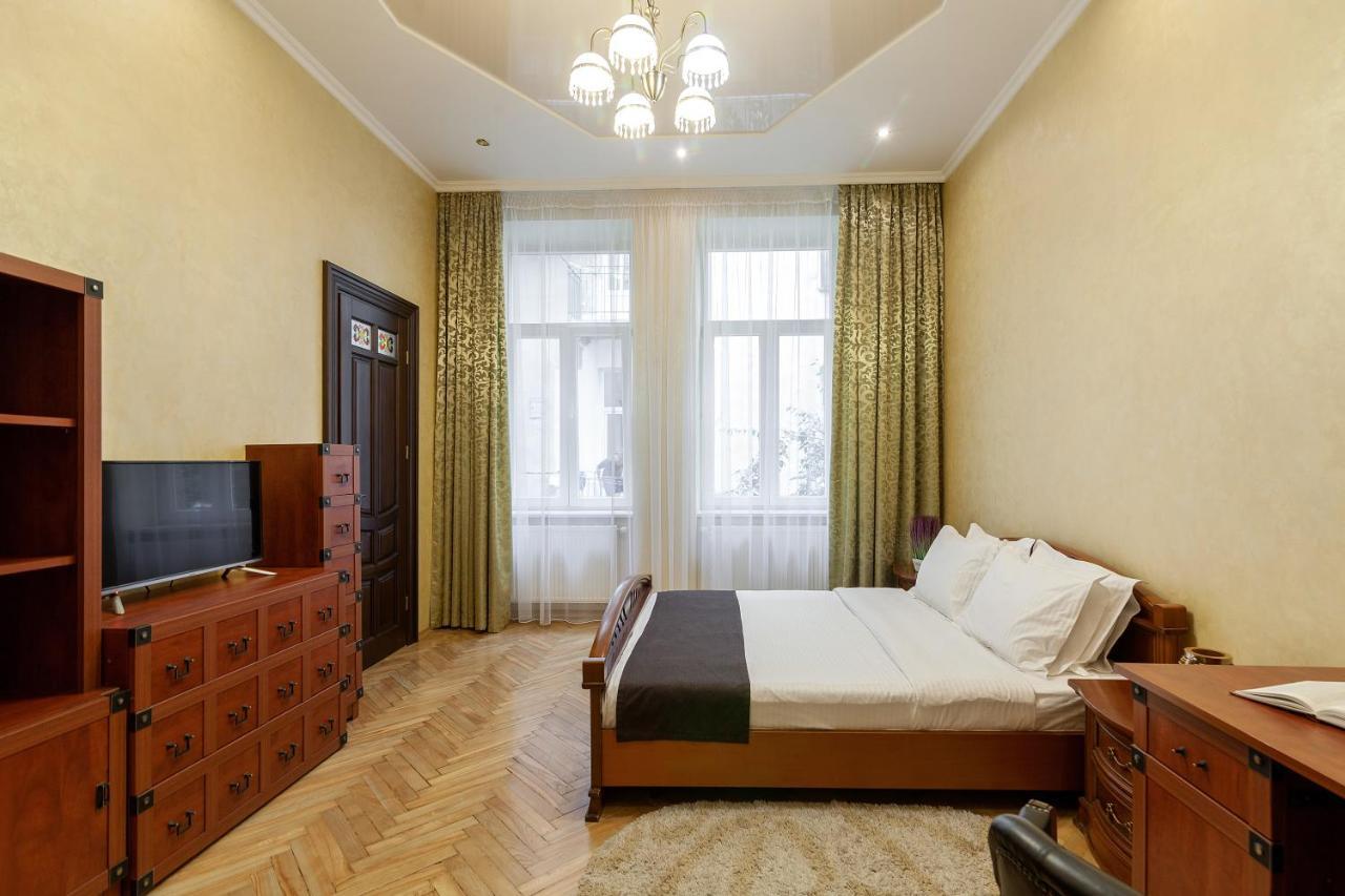 Alfa Apartments Levytskoho ลวีฟ ภายนอก รูปภาพ