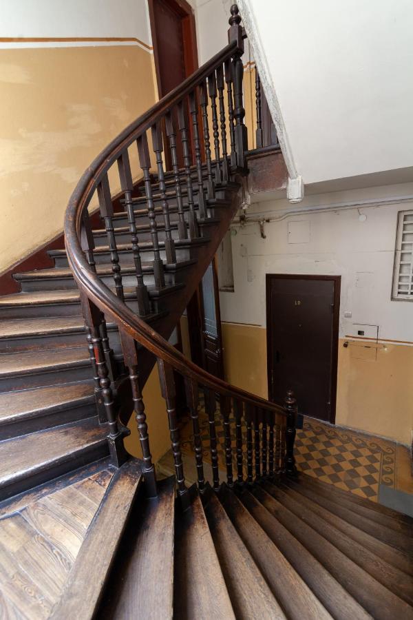 Alfa Apartments Levytskoho ลวีฟ ภายนอก รูปภาพ